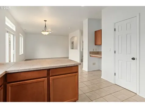 5752 Peridot Way Springfield OR 97478