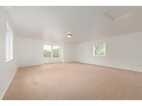 5752 Peridot Way Springfield OR 97478