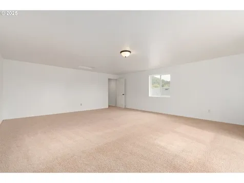 5752 Peridot Way Springfield OR 97478