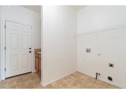 5752 Peridot Way Springfield OR 97478