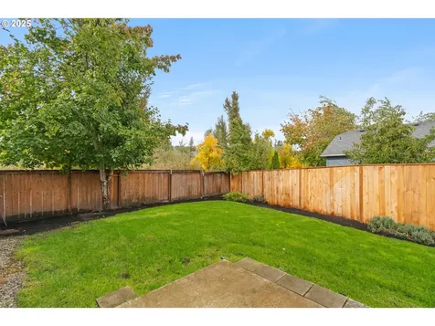 5752 Peridot Way Springfield OR 97478