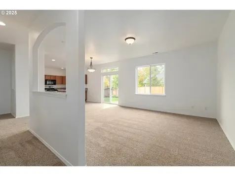 5752 Peridot Way Springfield OR 97478