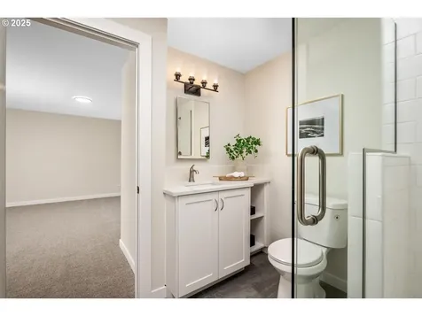 7440 SW Elmwood Street Portland OR 97223