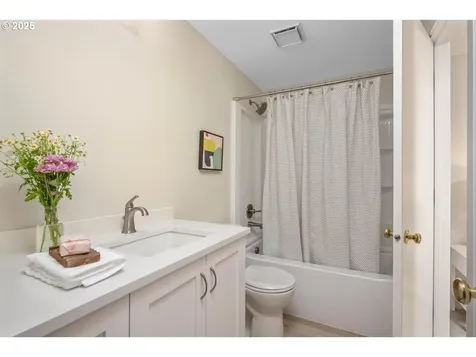 7440 SW Elmwood Street Portland OR 97223
