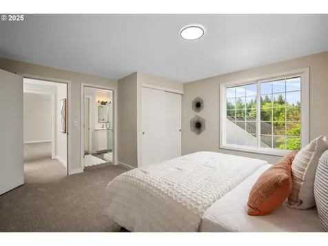 7440 SW Elmwood Street Portland OR 97223