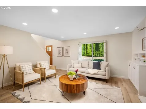 7440 SW Elmwood Street Portland OR 97223