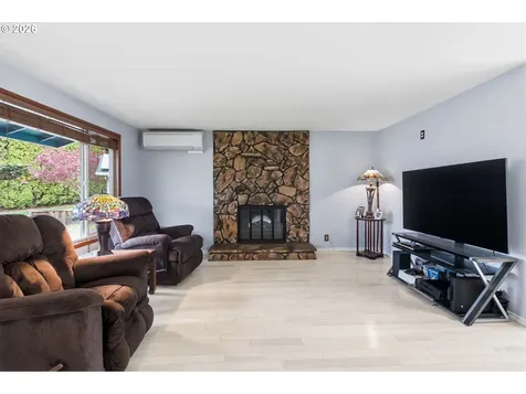 5157 Trevon Street Eugene OR 97402