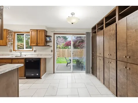 5157 Trevon Street Eugene OR 97402