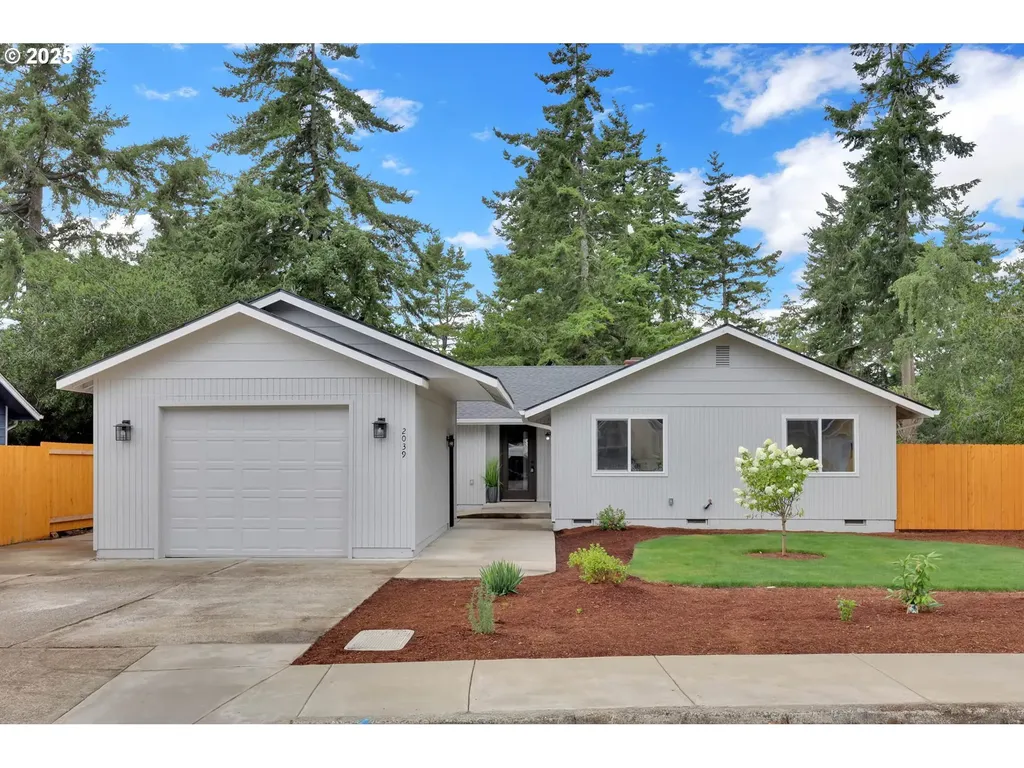2039 Willow Street Florence OR 97439