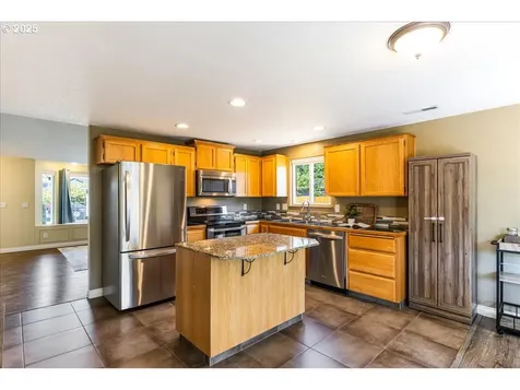 15801 NE 90th Street Vancouver WA 98682