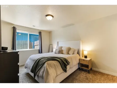 15801 NE 90th Street Vancouver WA 98682