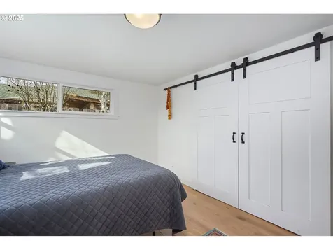 4235 Belmont Drive Hood River OR 97031