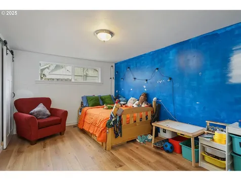 4235 Belmont Drive Hood River OR 97031
