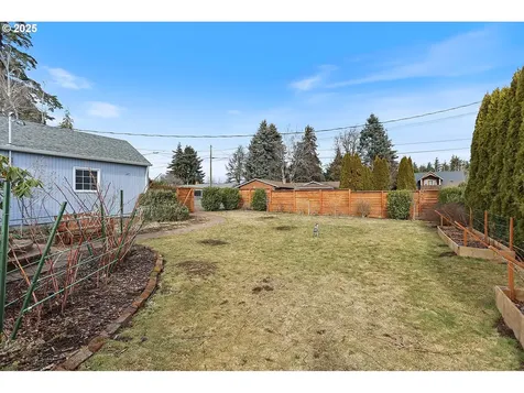 4235 Belmont Drive Hood River OR 97031