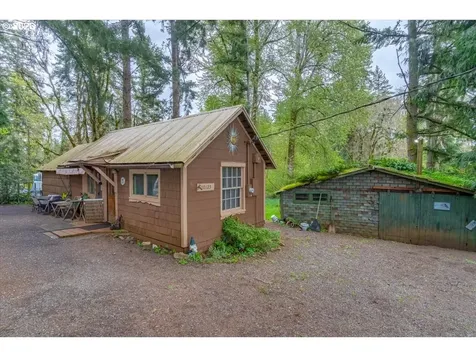 10425 Edmunson Drive SE Salem OR 97317