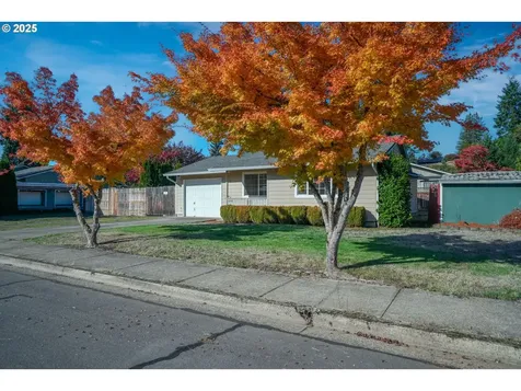 1480 Edison Avenue Cottage Grove OR 97424