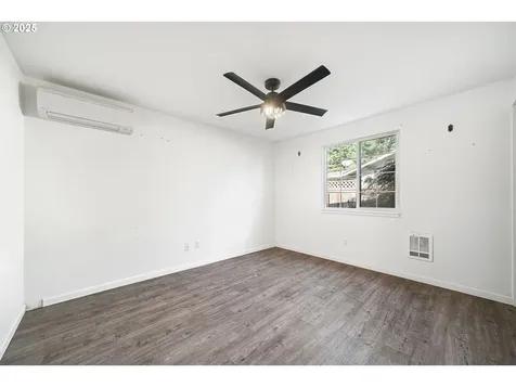 1480 Edison Avenue Cottage Grove OR 97424