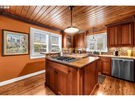 6503 NE 45th Way Vancouver WA 98661