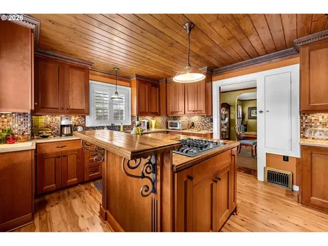 6503 NE 45th Way Vancouver WA 98661