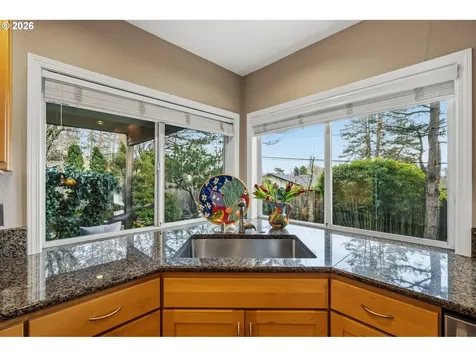 6108 SW Kruse Ridge Drive Portland OR 97219