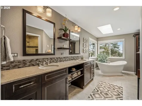 6108 SW Kruse Ridge Drive Portland OR 97219