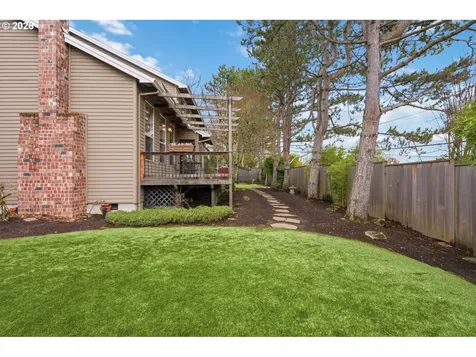 6108 SW Kruse Ridge Drive Portland OR 97219