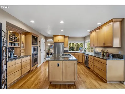 6108 SW Kruse Ridge Drive Portland OR 97219
