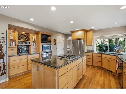 6108 SW Kruse Ridge Drive Portland OR 97219