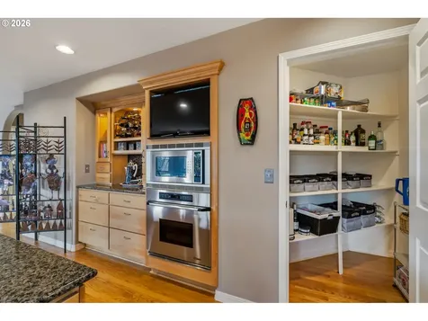 6108 SW Kruse Ridge Drive Portland OR 97219