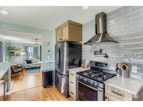6041 N Campbell Avenue Portland OR 97217