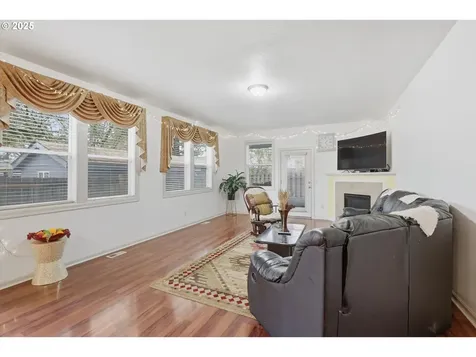 3718 SE 127th Place Portland OR 97236