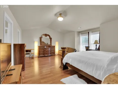 3718 SE 127th Place Portland OR 97236