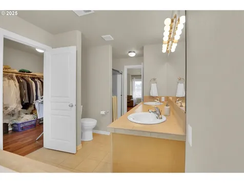 3718 SE 127th Place Portland OR 97236