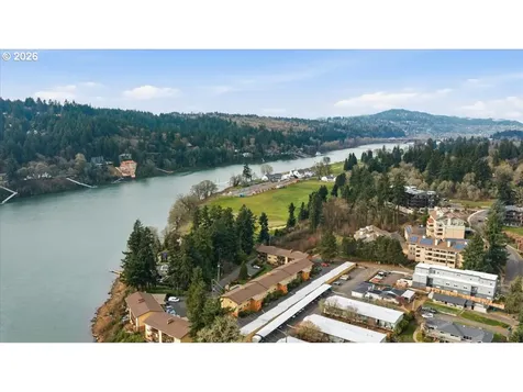 1400 SE Lava Drive Milwaukie OR 97222