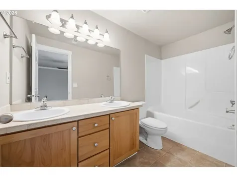 403 NE Suttle Road Portland OR 97211