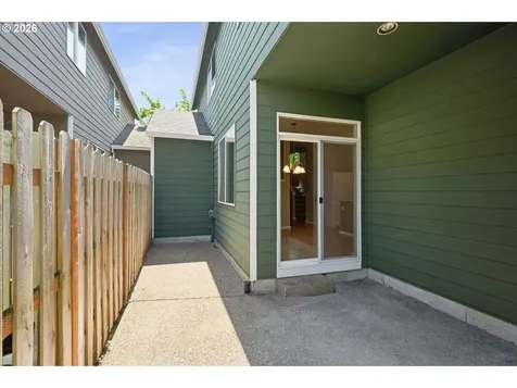 403 NE Suttle Road Portland OR 97211