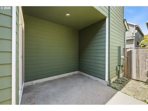 403 NE Suttle Road Portland OR 97211