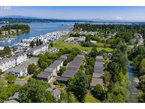 403 NE Suttle Road Portland OR 97211