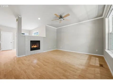 403 NE Suttle Road Portland OR 97211
