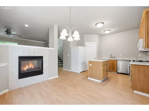 403 NE Suttle Road Portland OR 97211