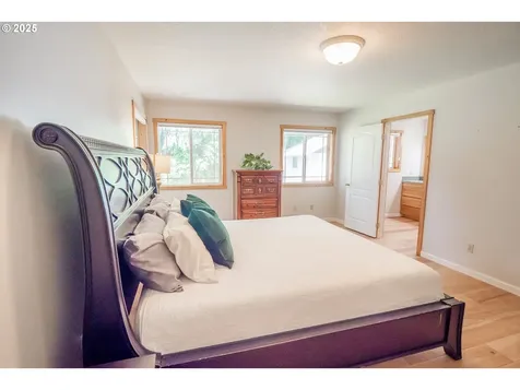 1201 Juniper Court Lyons OR 97358