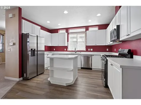 5648 NE Canard Drive Hillsboro OR 97124