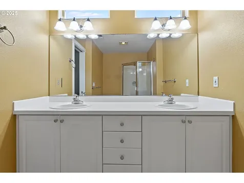 5648 NE Canard Drive Hillsboro OR 97124