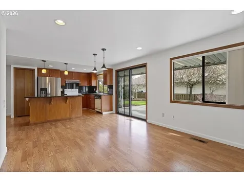 15638 NE Russell Place Portland OR 97230