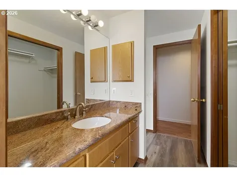 15638 NE Russell Place Portland OR 97230