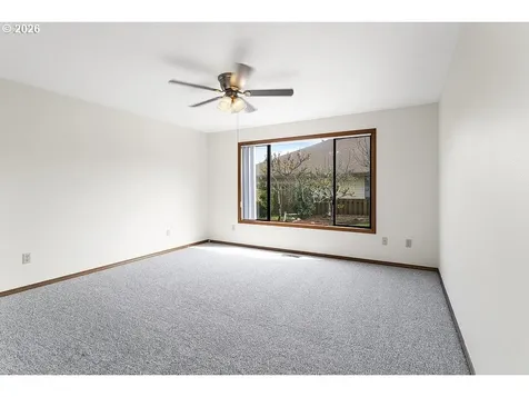 15638 NE Russell Place Portland OR 97230