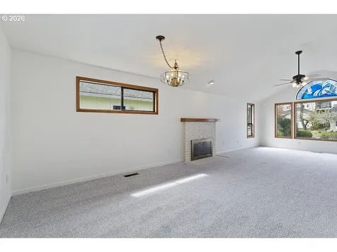 15638 NE Russell Place Portland OR 97230