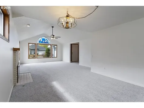 15638 NE Russell Place Portland OR 97230