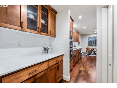 9391 NW Harvest Hill Drive Portland OR 97229