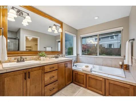 9391 NW Harvest Hill Drive Portland OR 97229